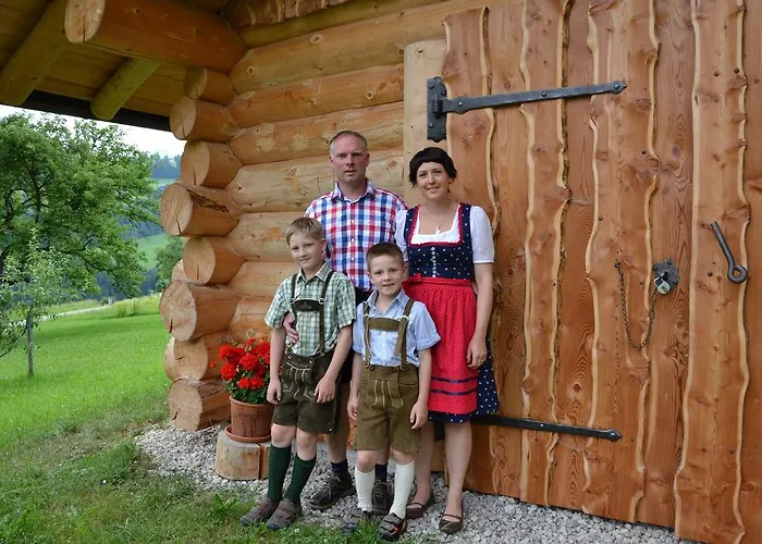 Holdhof Gospodarstwo agroturystyczne *